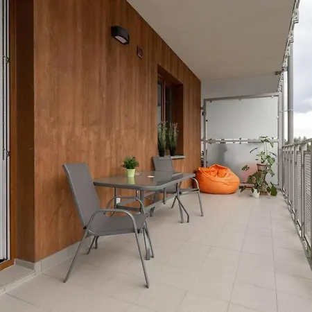 アパート Geodezyjna '70 Cozy P2 ワルシャワ